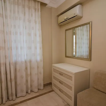 Gold City Apartment